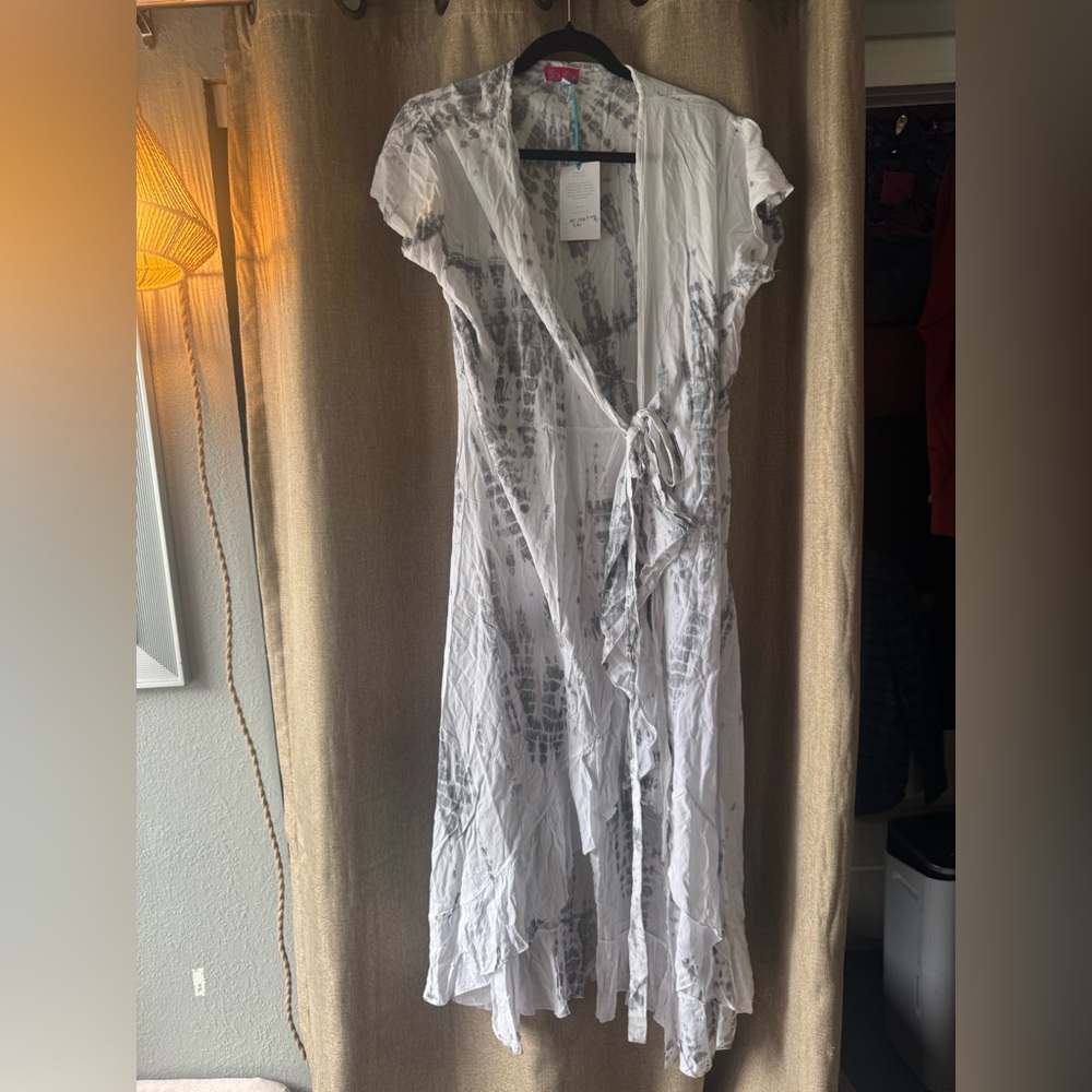 NWT Shushi White and Gray Wrap Dress